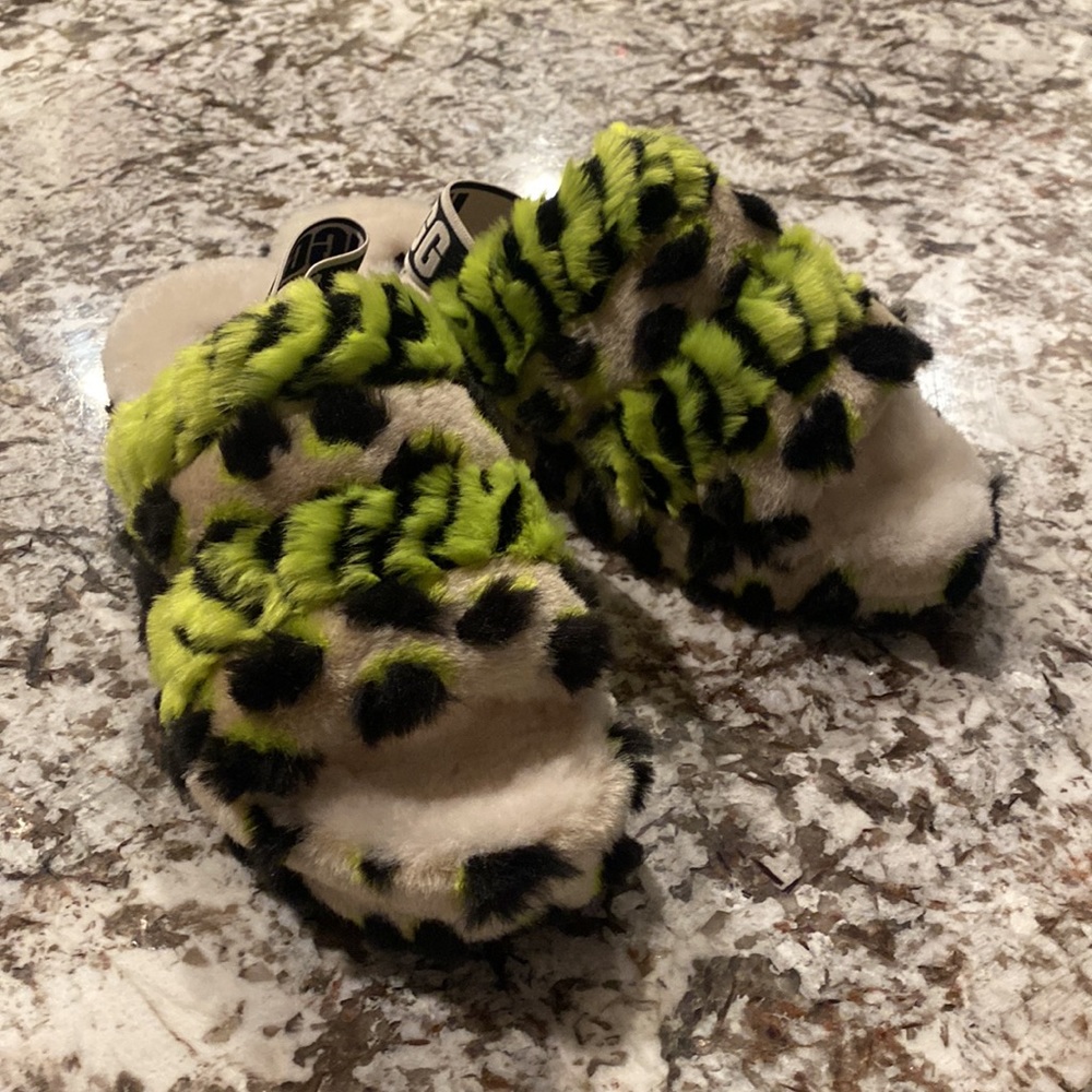 UGG Lamb Fur Slippers - LAST ONE - Picture 6 of 7